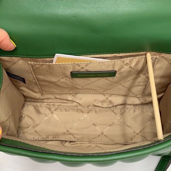 MICHAEL KORS MEDIUM FLAP CHAIN
SHOULDER CROSSBODY BAG FERN
GREEN COLOR - Picture 14 of 16